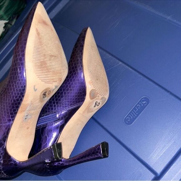 Antonio Melani Metallic Lavender Snake
Print Leather Western Tall Boots(Size 6M) - Picture 8 of 14